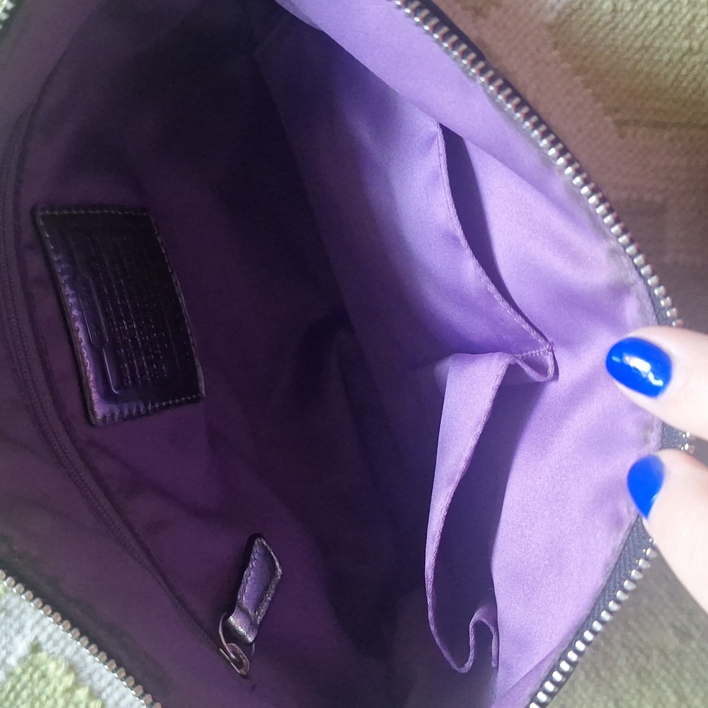 Coach Black and Silver Signature Shoulder Bag - Picture 3 of 5